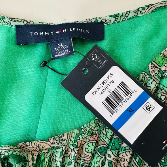 NWT Tommy Hilfiger Women’s Pintuck‎ Pleat Paisley Blouse Size XL - Picture 6 of 10